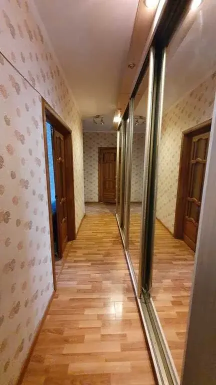 Сдаётся 3-комнатная квартира в Кировском районе Ул.Дружинная,8 - Фото 2