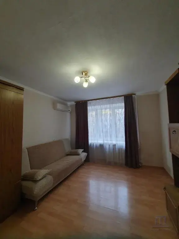 Продаю гостинку в Ростове-на-Дону Ленина Нагибина район ТРЦ Горизонт - Фото 1