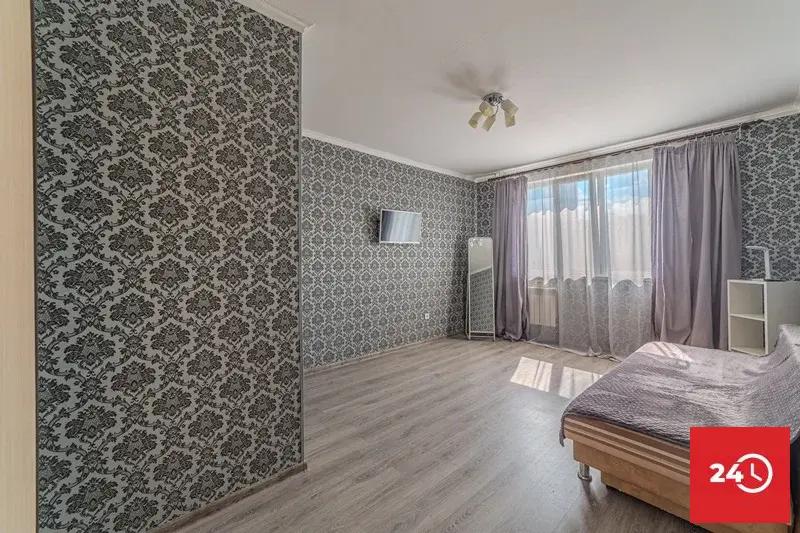 В продаже 1к.кв площадью 41 кв.м. с ремонтом по адресу ул. Светлая 9 - Фото 0