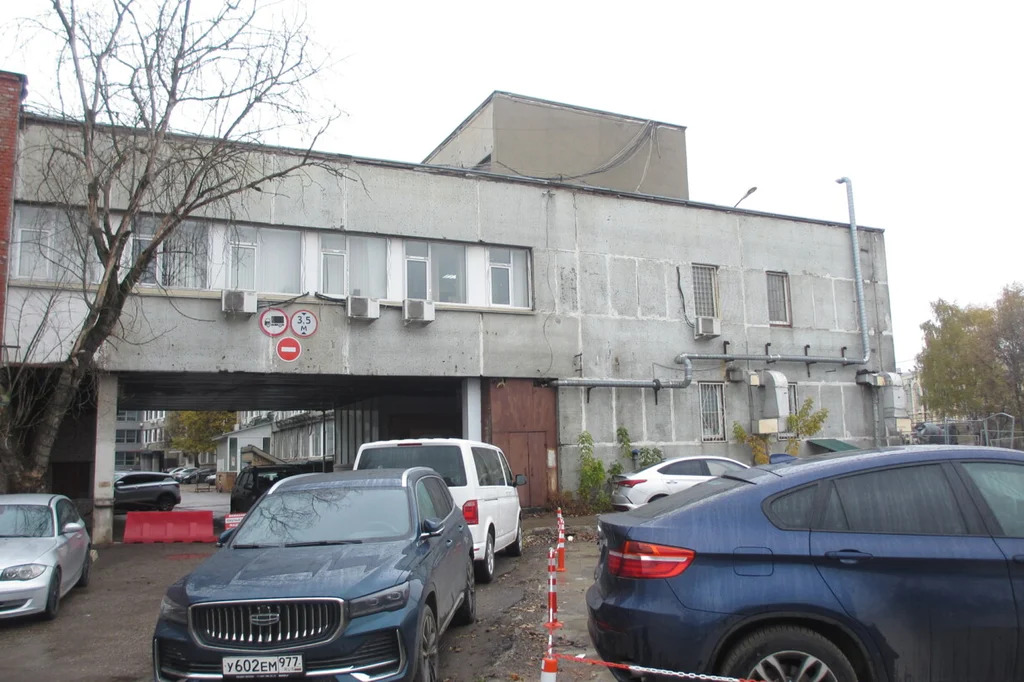 Нежилые здания 13535.4 м2 - Фото 15