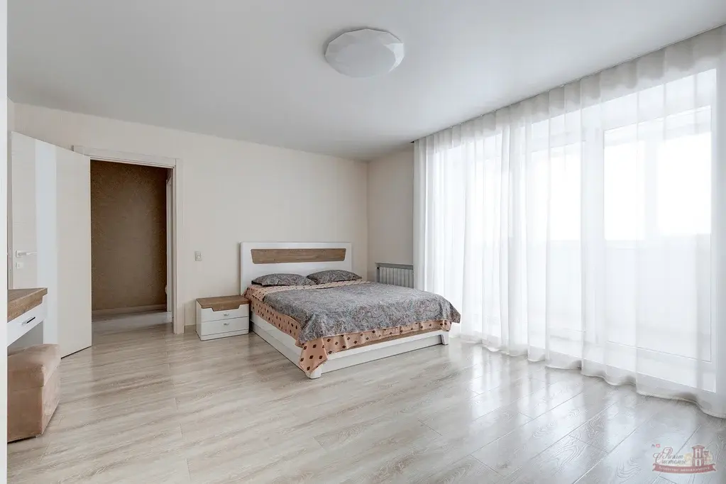 Просторная 3-комнатная квартира с ремонтом, мебелью и техникой - Фото 20