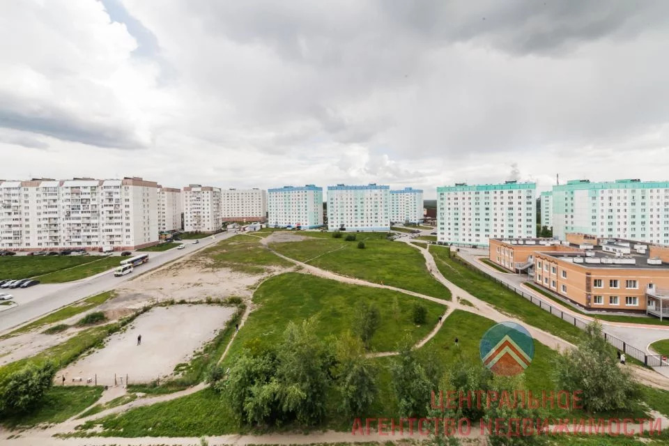 Улица татьяны снежиной новосибирск. Ул Татьяны Снежиной Новосибирск. Ул Татьяны Снежиной 44 Новосибирск. Новосибирск улица Татьяны Снежиной 42. Панорама, Новосибирск, улица Татьяны Снежиной.