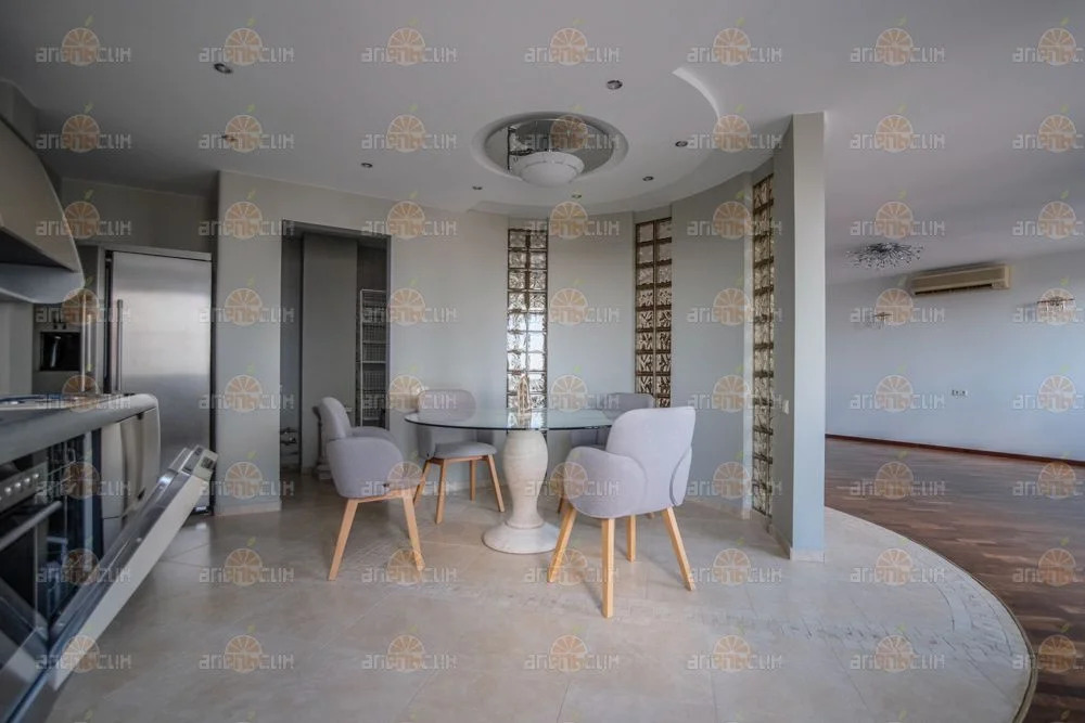 4-комн. квартира - Фото 2