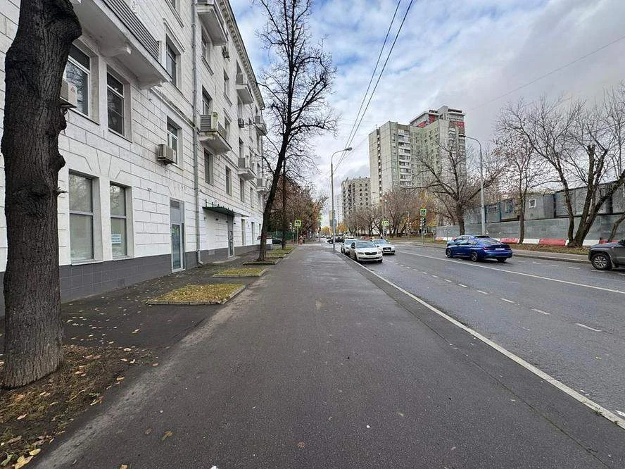 Торговое помещение 370.8 м2 в аренду - Фото 2