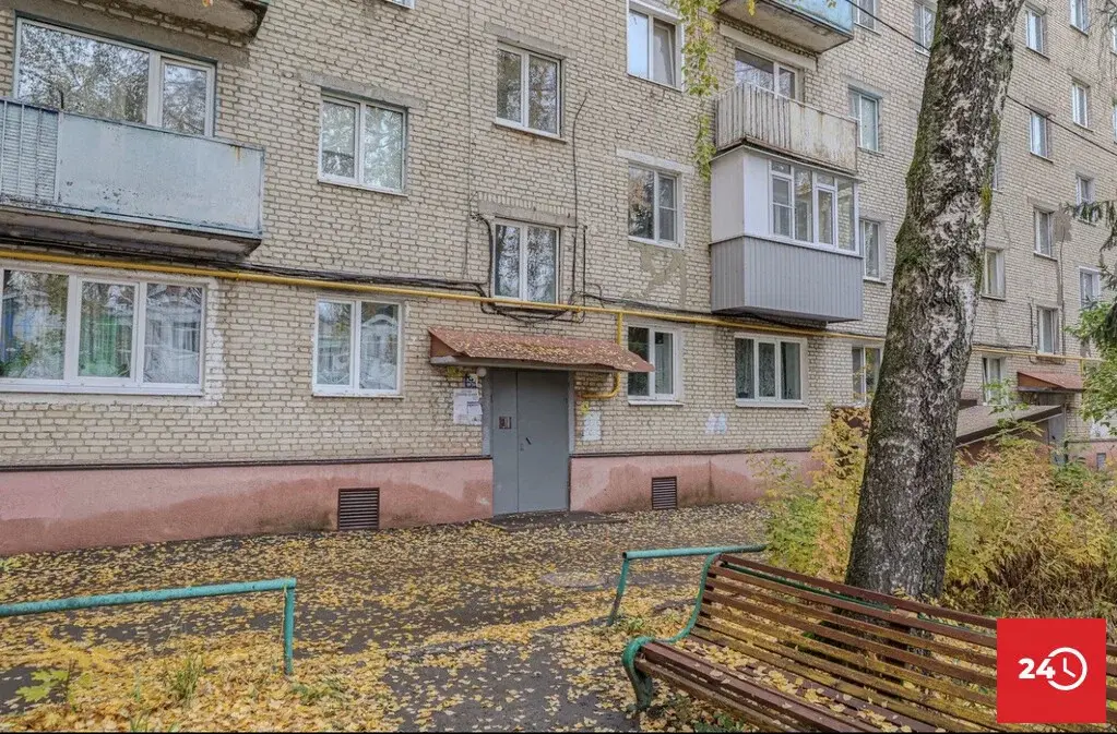 Продаётся 2-комнатная квартира в кирпичном доме по ул Ленинградская 6 - Фото 2