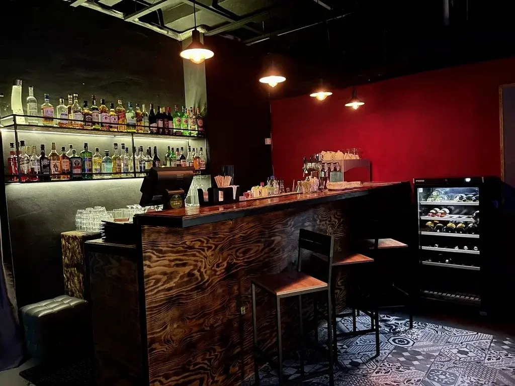 Бар караоке на Земляном валу - Фото 1