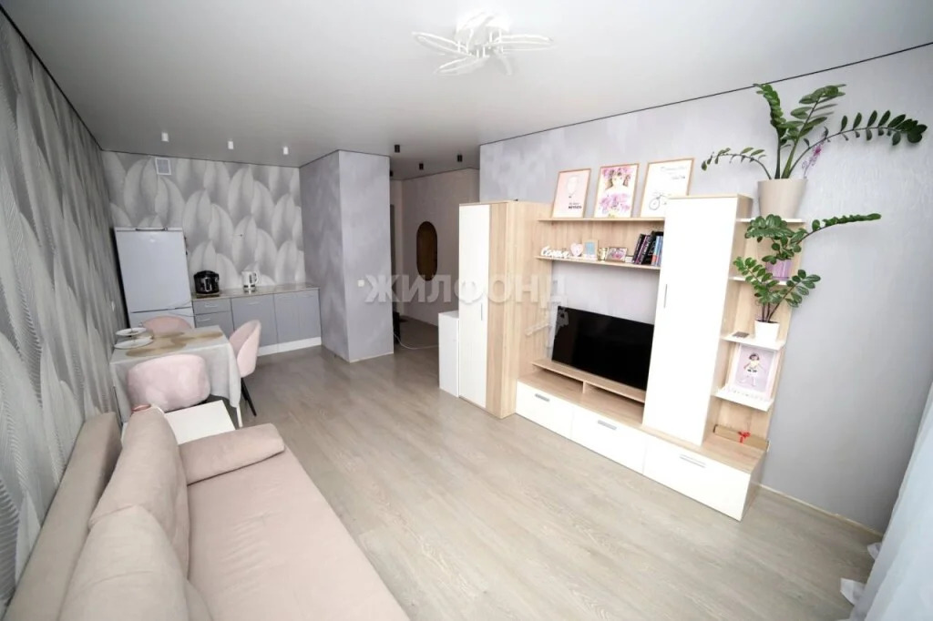 Продажа квартиры, Новосибирск, Владимира Заровного - Фото 1