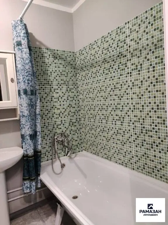 2-к квартира ул. Альфии Авзаловой 9 - Фото 11