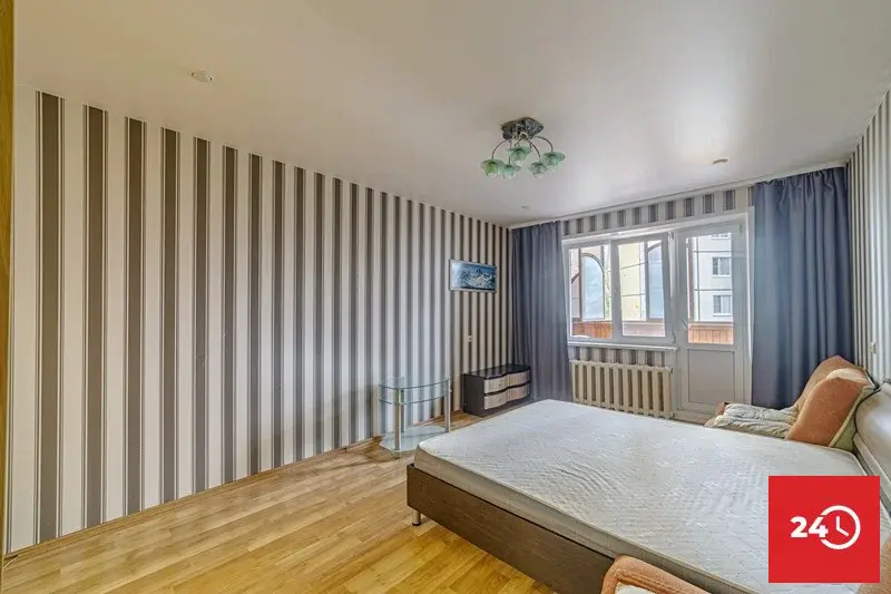 В продаже 1 комнатная  квартира по ул. Антонова, 23  ремонтом и мебель - Фото 3