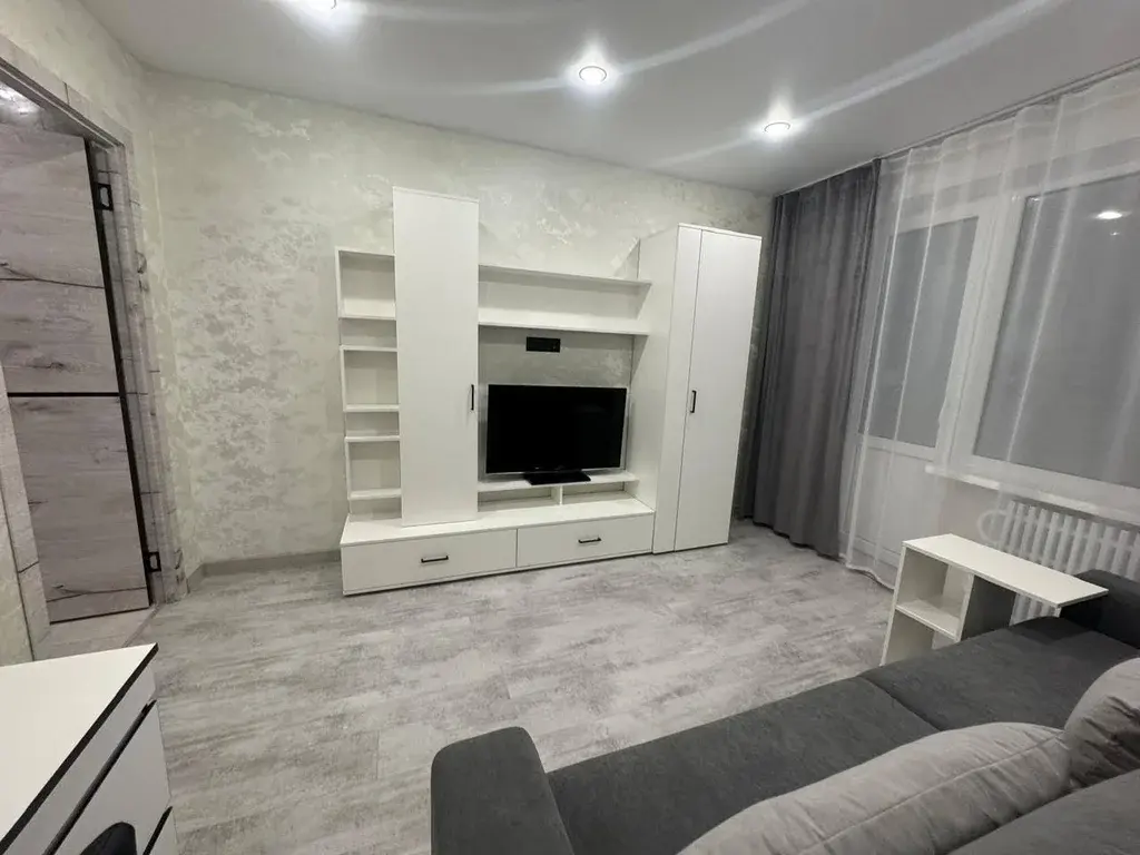 Сдам в аренду двухкомнатную квартиру - Фото 1