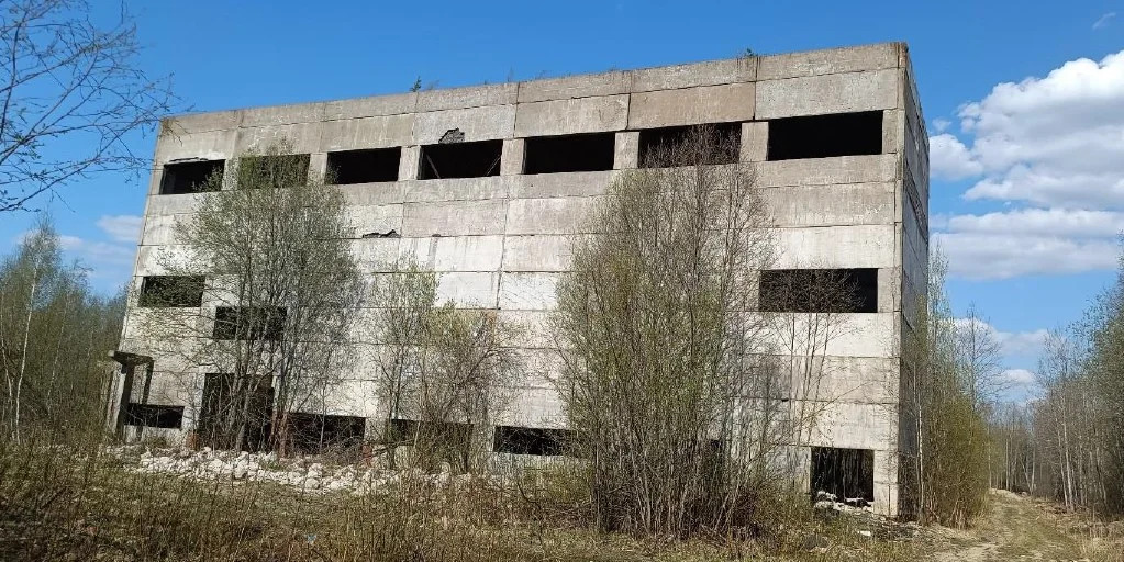 Земельный участок 225 сот. с объектами НЗС в Ленинградской области - Фото 1