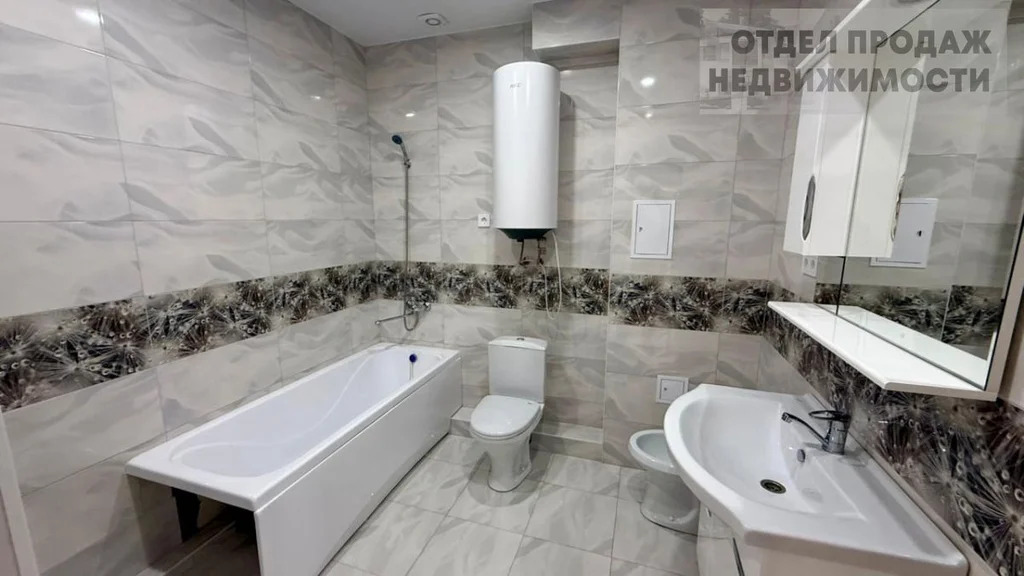 3-к Квартира - Фото 10