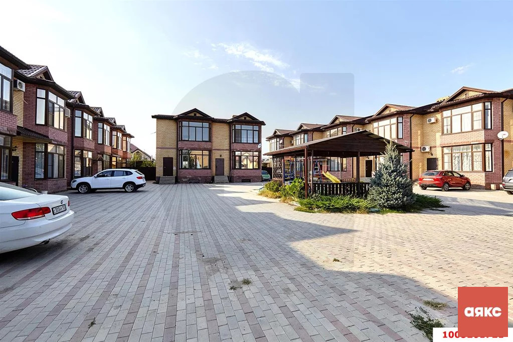 таунхаус немецкая деревня краснодар. дуплекс в немецкой деревне в краснодаре. краснодар ул 1 мая таунхаусы. европея краснодар таунхаусы. таунхаус немецкая деревня краснодар.