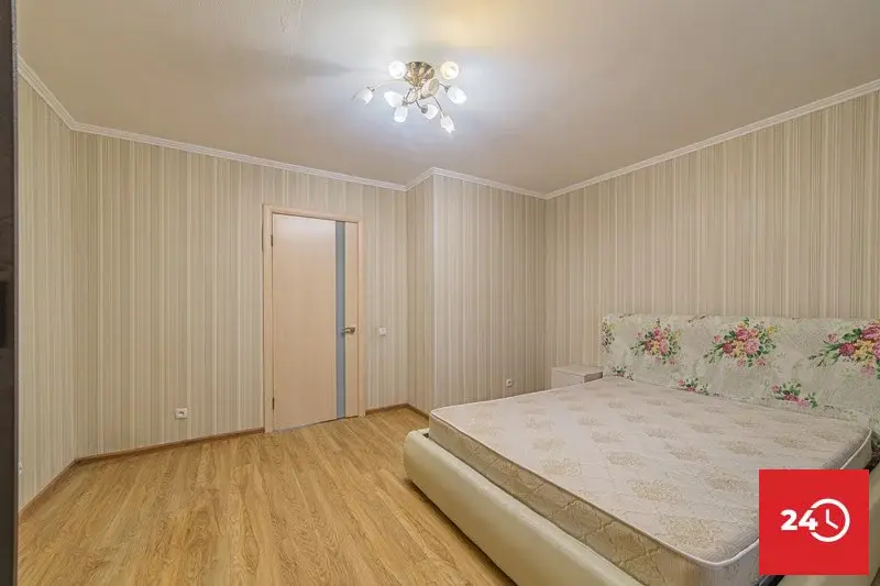 Продается 2 комнатная квартира в центре по улице Тарханова, 10 Маяк - Фото 9
