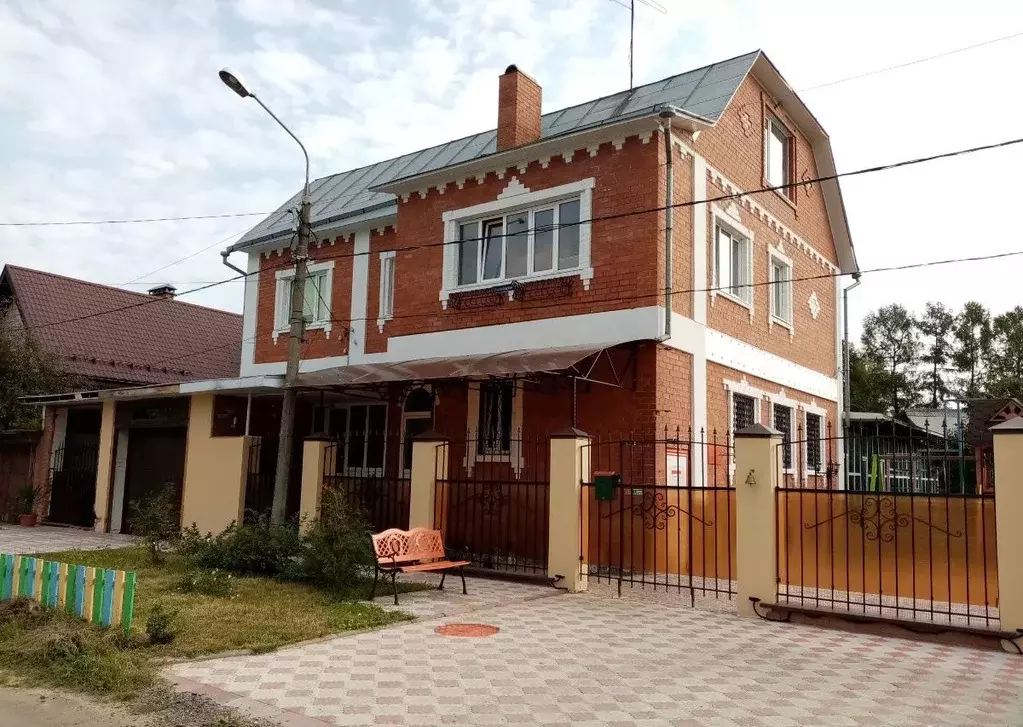 Продаётся дом 500 кв.м. в городе Серпухове. - Фото 1