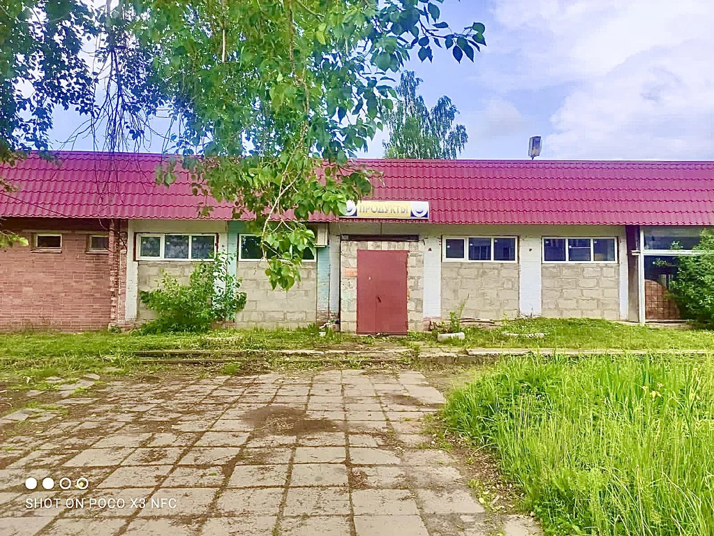 Продам торговый центр 576.3 м2 в центре поселка - Фото 0