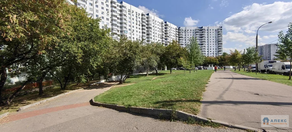 Аренда помещения пл. 974 м2 под производство, автосервис, склад, , . - Фото 1