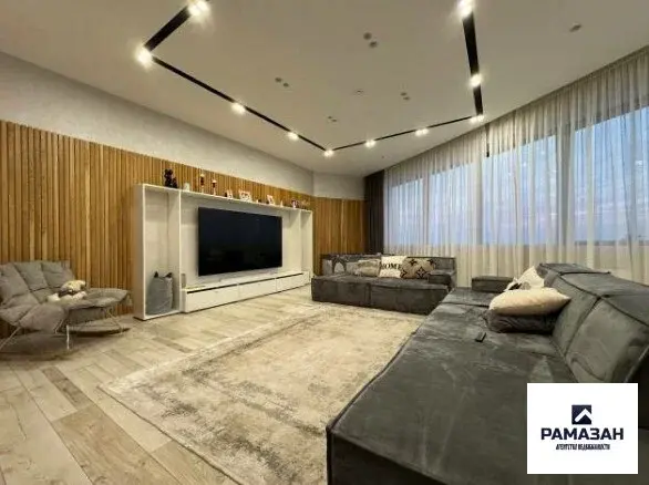 5-ком квартира ул.Альберта Камалеева, д.1 - Фото 9