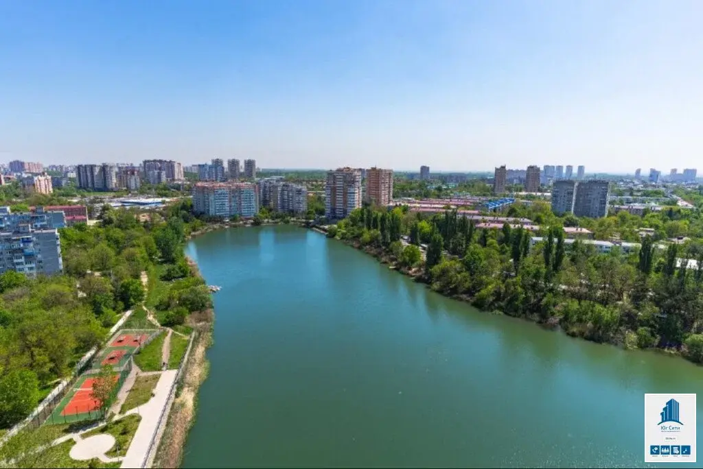 А из окна потрясающий видна озеро! - Фото 1