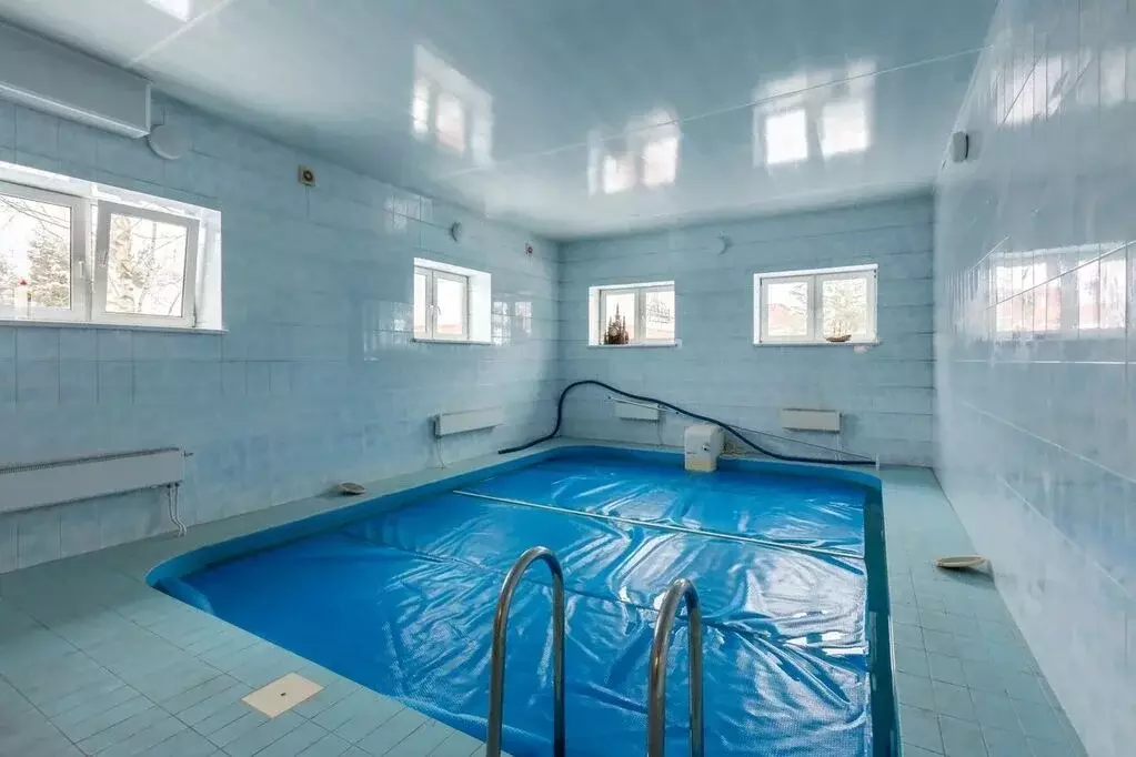 Коттедж с бассейном на 20 человек в Звенигороде - Фото 13