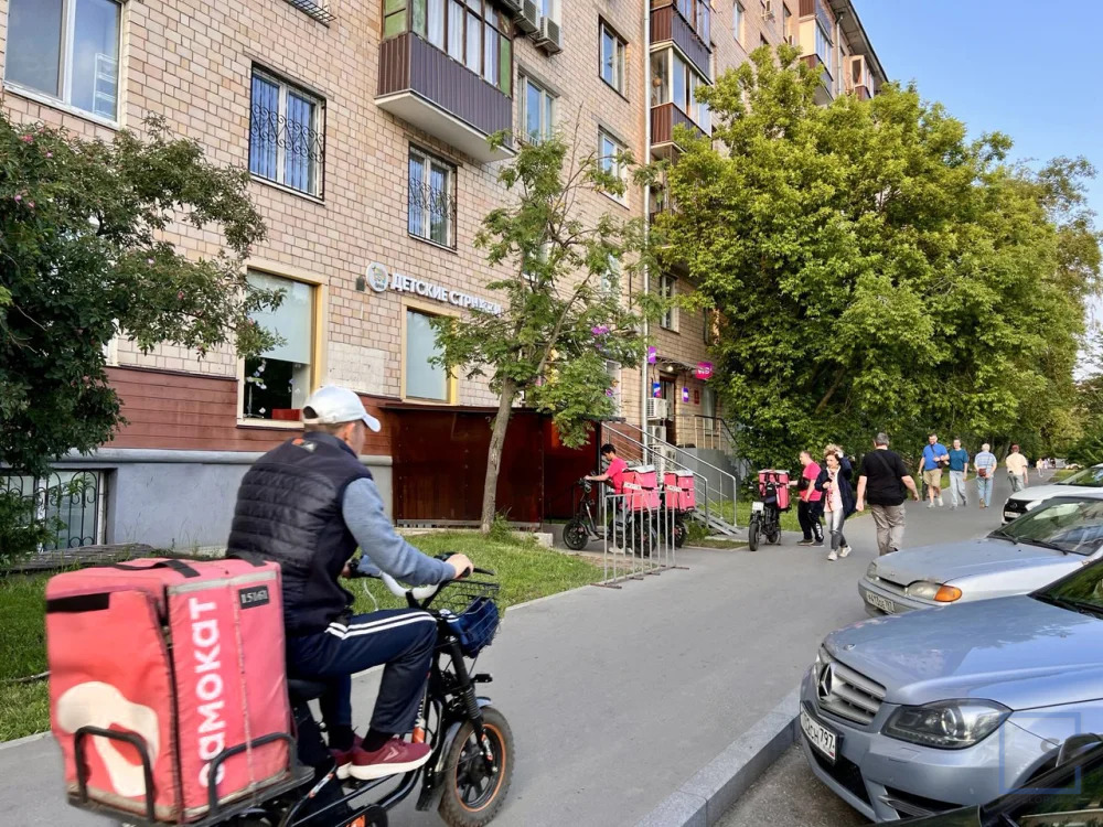 Продажа торгового помещения, м. Проспект Вернадского, ул. Кравченко - Фото 1