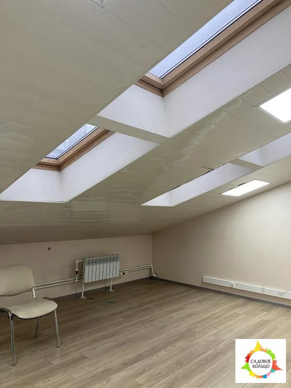 В офисном здании на мансардном 5 ом этаже предлагаем под офис 17,2 кв - Фото 15