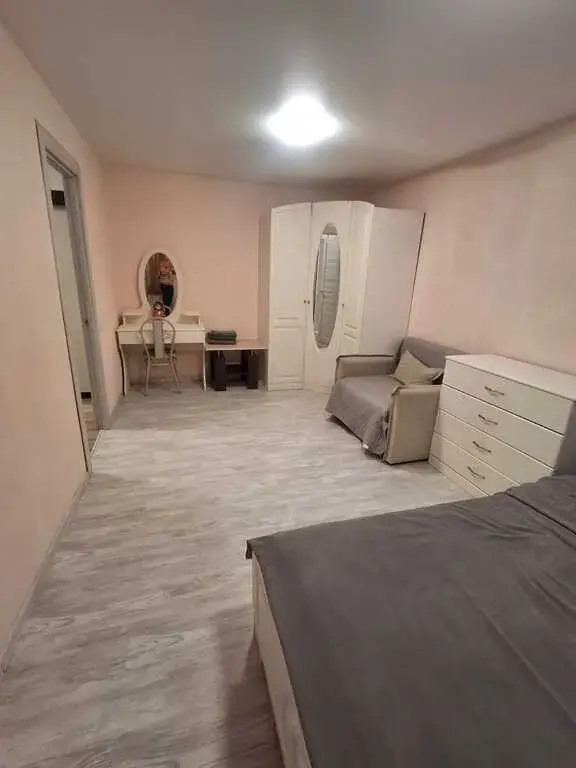 2-к. квартира, 45 м, 3 кровати - Фото 1