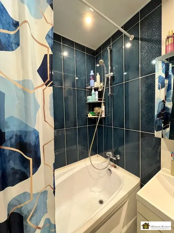 Продается двушка с евро-ремонтом мкр-н Ольгино, ул. Шестая, д.13 - Фото 18