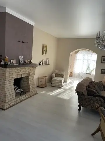 Просторный дом с ремонтом и центральными коммуникациями - Фото 16