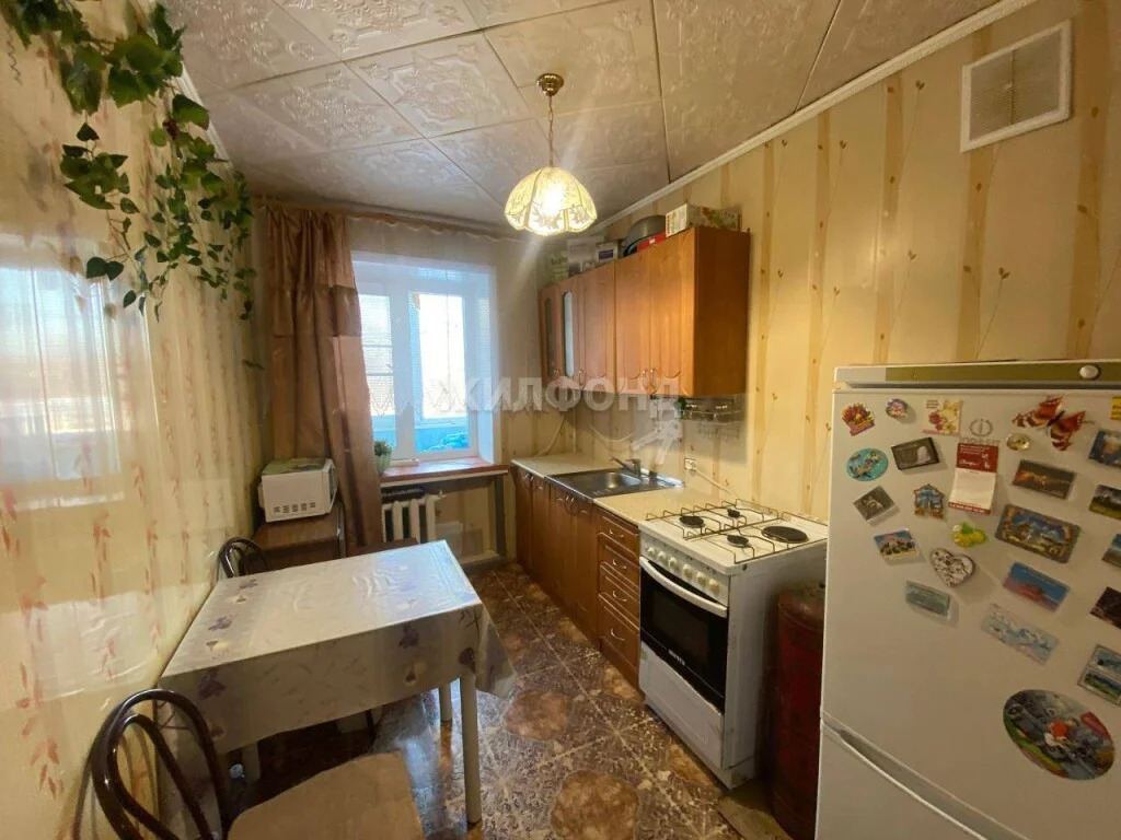 Продажа квартиры, Петровский, Ордынский район, ул. Октябрьская - Фото 1