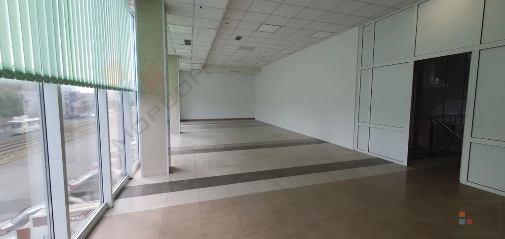 Офис с витражными окнами, 2 этаж, лифт, 90м2 - Фото 3