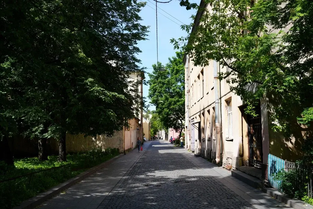 Продам 2-х комн. кв. в С-Петербурге от владельца: В.О., ул. Репина, 25 - Фото 2