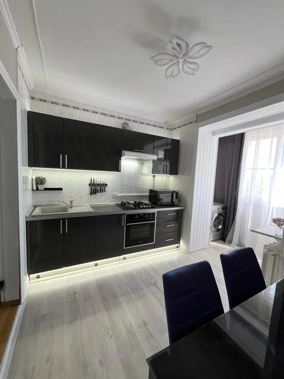 Продажа квартиры, Ильский, Северский район, ул. Первомайская - Фото 1