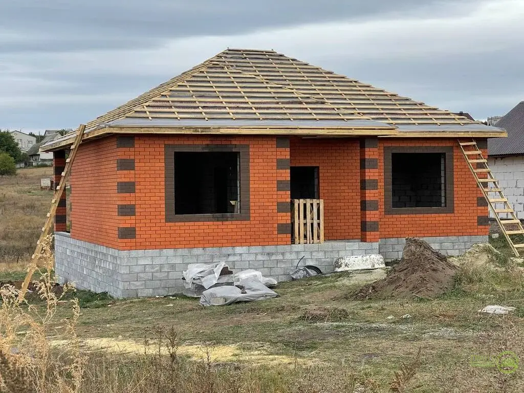 Дом в п. Красный ВОСТОК - Фото 1