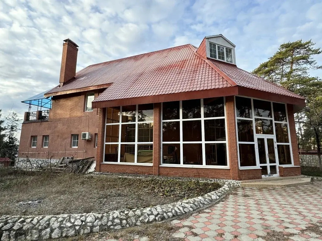 Коттедж  двухэтажный 718 м2 - Фото 4