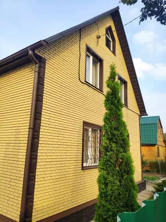 Шикарный дом из бревна в центре Климовска - Фото 1