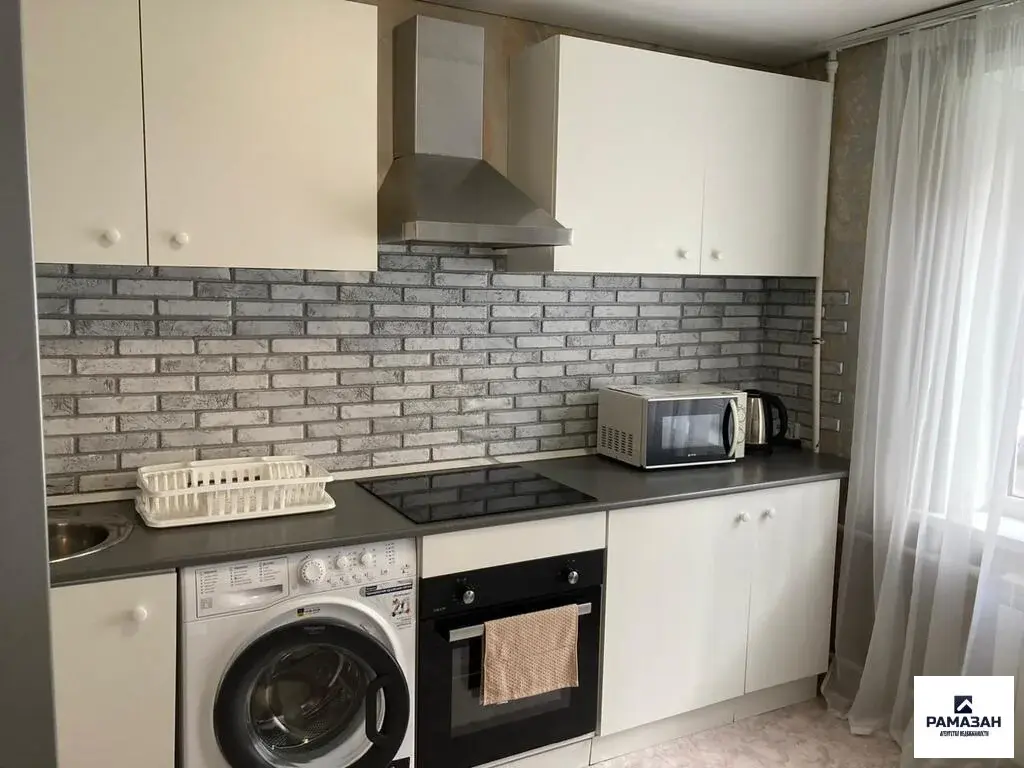 1-ком квартира ул.Адоратского 11 - Фото 1