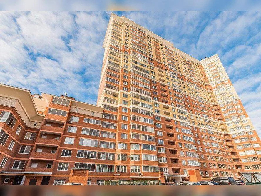 Продам 2-комн. квартиру 53.5 кв.м. - Фото 1