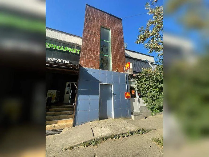 Торговое помещение 216.7 м2 - Фото 2