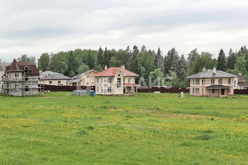 городской округ Солнечногорск, коттеджный посёлок Нормандия,  земля на ... - Фото 1