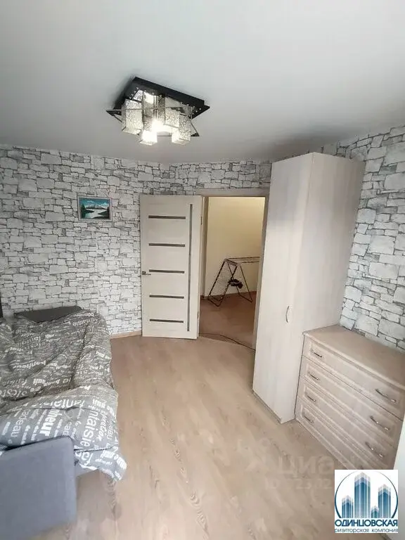 Продажа двухкомнатной квартиры в Кубинке-10 - Фото 11