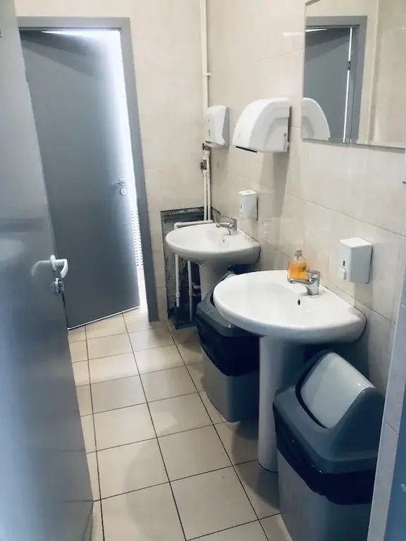 м.Зорге 10 м.п. улица Зорге д.27.Сдается офисный блок 579,3 кв.м  4/5. - Фото 4