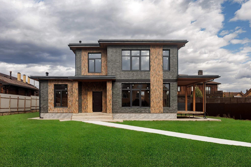 Продается 2-этажный коттедж, 252 м2 - Фото 1