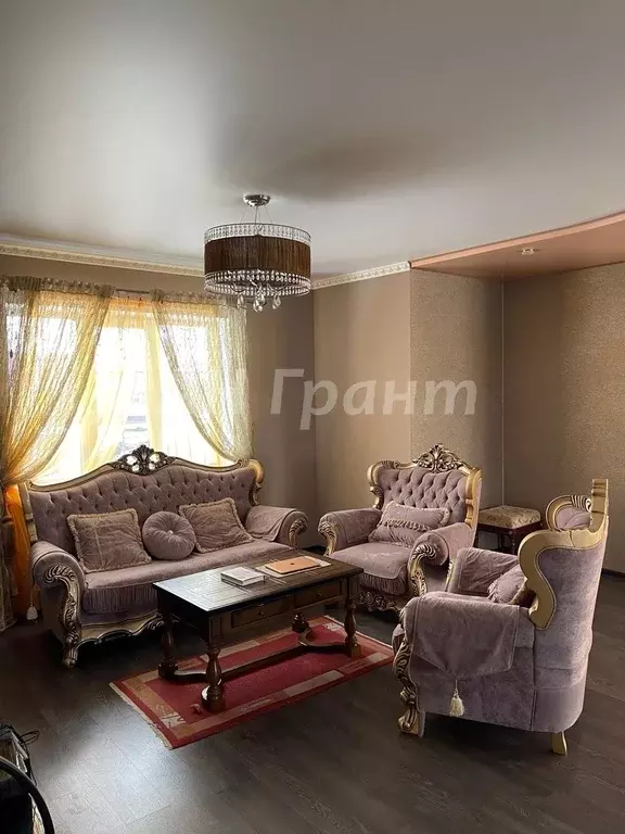 Жилой дом с мебелью в Дубовое - Фото 0
