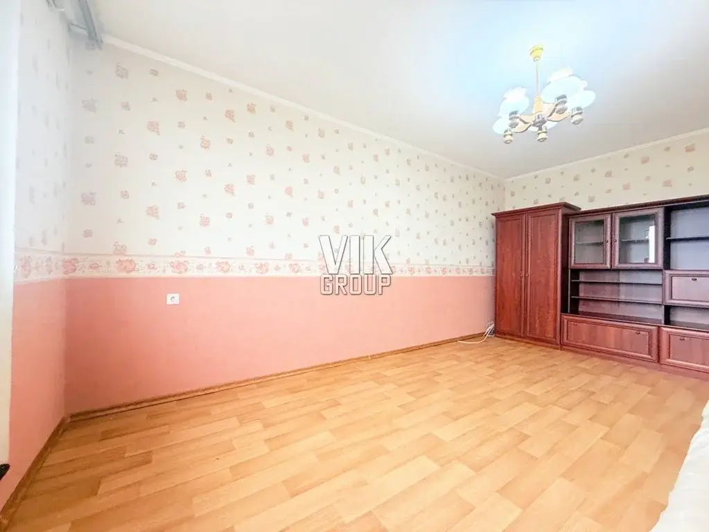 Предлагается светлая двухкомнатная квартира с хорошим ремонтом - Фото 9