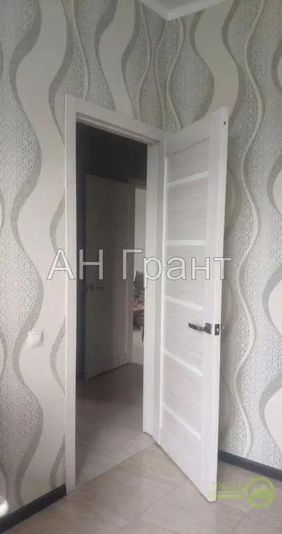 Жилой дом  с гаражом рядом с ШКОЛОЙ в Новосадовый-41 - Фото 13