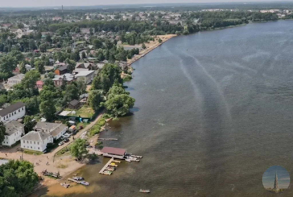 Калязин. Дом 292 м2 с участком 7 соток в центре города на Волге. - Фото 5