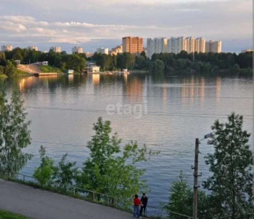 Долгопрудный московская область. Залив в Долгопрудном. Озеро Долгопрудный Московская. Город Долгопрудный залив имени Москвы. Долгопрудный город пляж фото.