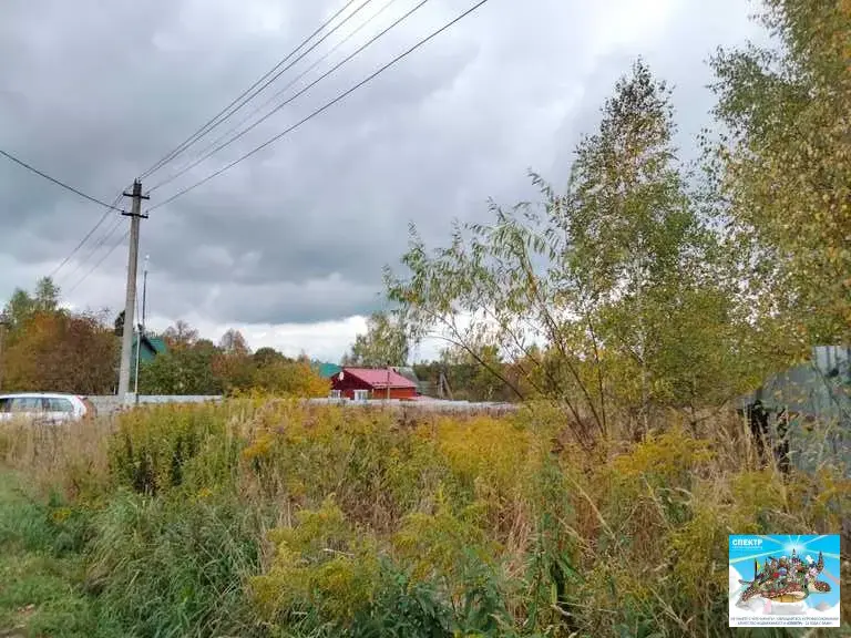 Шикарный участок ИЖС в д. Люторецкое в красивом месте у реки с газом - Фото 3
