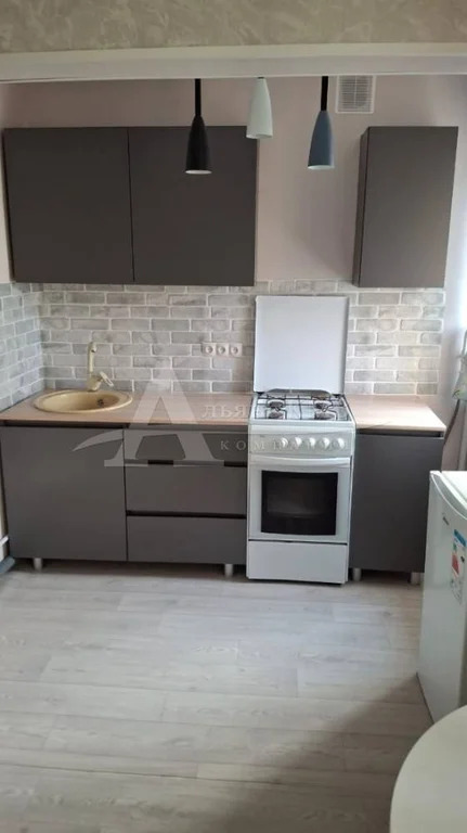 Продажа квартиры, Минеральные Воды, ул. Ставропольская - Фото 1